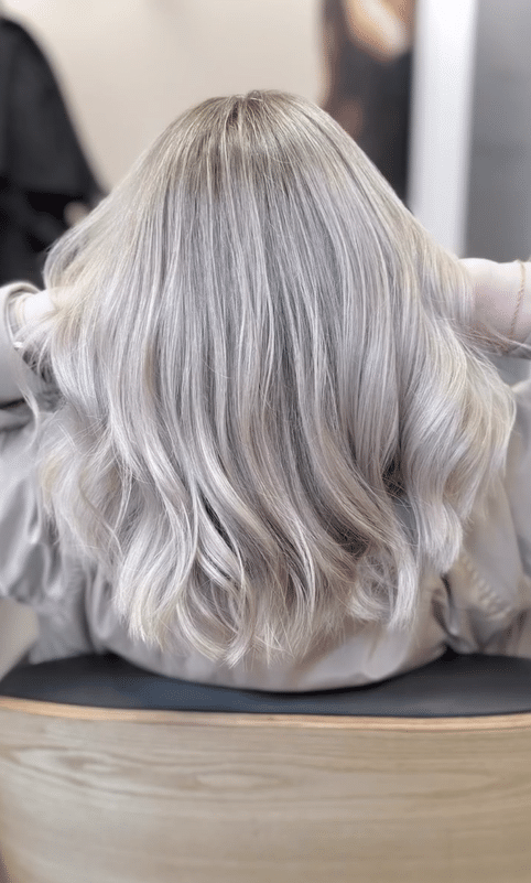 Silber Blond Färbung
